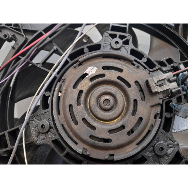 Recambio de electroventilador para fiat doblo (119) 1.9 jtd cat referencia OEM IAM - Blanco 2