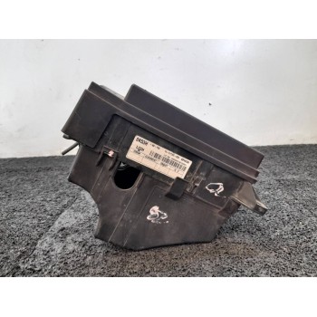 CAJA RELES / FUSIBLES 1001720004 