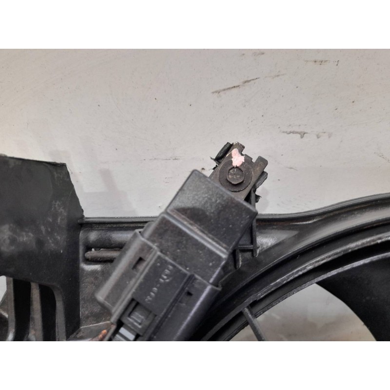 Recambio de electroventilador para fiat doblo (119) 1.9 jtd cat referencia OEM IAM - Blanco 4