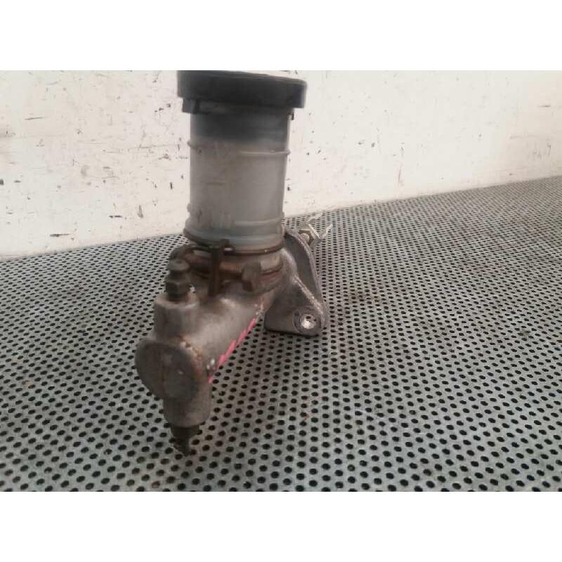 Recambio de bomba embrague para nissan terrano/terrano.ii (r20) 2.7 turbodiesel referencia OEM IAM - Blanco 3