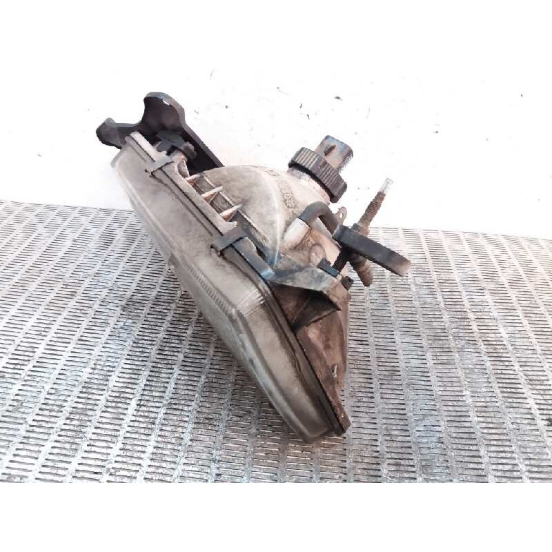 Recambio de faro derecho para geo tracker 1.6 referencia OEM IAM 3510060AB  STANLEY 2