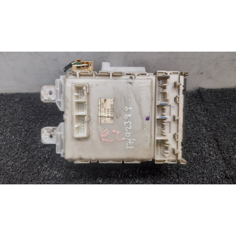 Recambio de caja reles / fusibles para toyota prius (nhw20) sol referencia OEM IAM 8273047290 8I021635 9711A - Blanco 3