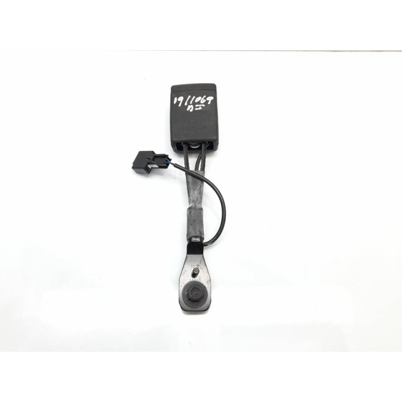 Recambio de enganche cinturon delantero izquierdo para opel insignia berlina cosmo referencia OEM IAM 13327470 - Negro 2