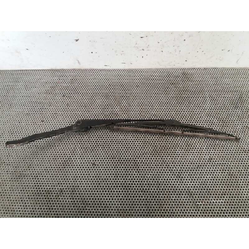 Recambio de brazo limpia trasero para nissan terrano/terrano.ii (r20) 2.7 turbodiesel referencia OEM IAM   