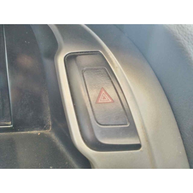 Recambio de warning para audi a4 ber. (b8) e referencia OEM IAM - Blanco 2
