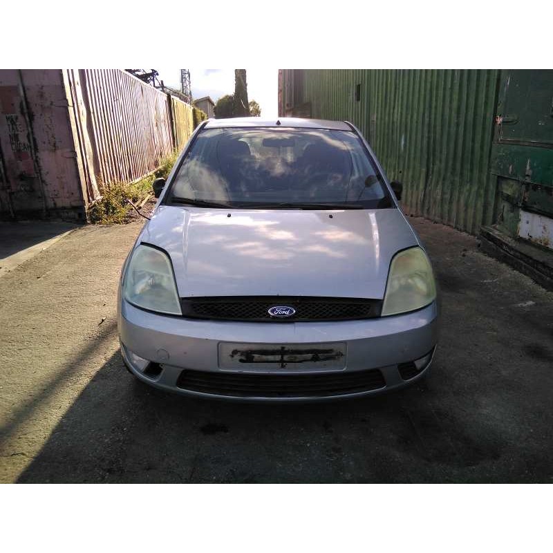 ford fiesta (cbk) del año 2004