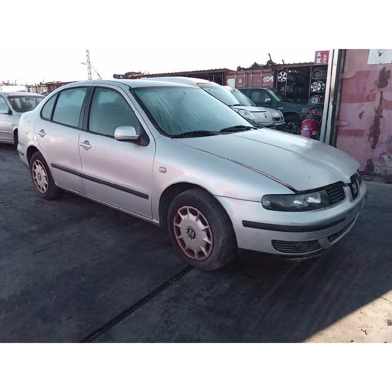 seat toledo (1m2) del año 2000