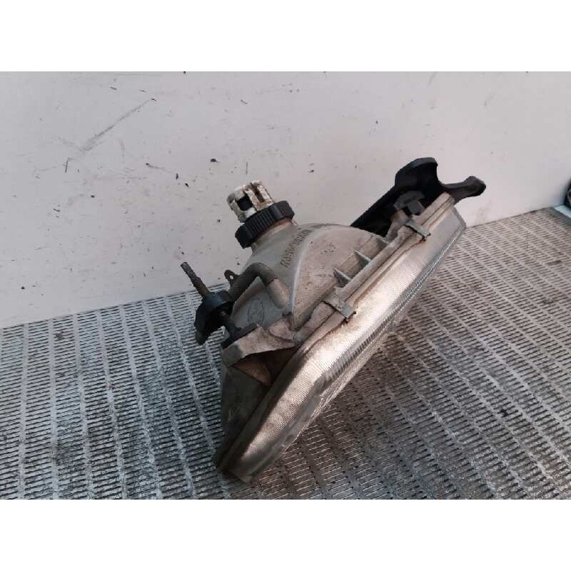 Recambio de faro izquierdo para geo tracker 1.6 referencia OEM IAM 3510060AB  STANLEY 2