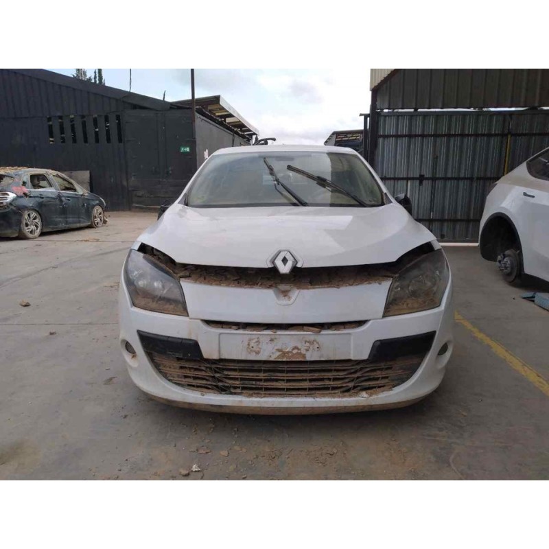 renault megane iii berlina 5 p del año 2012