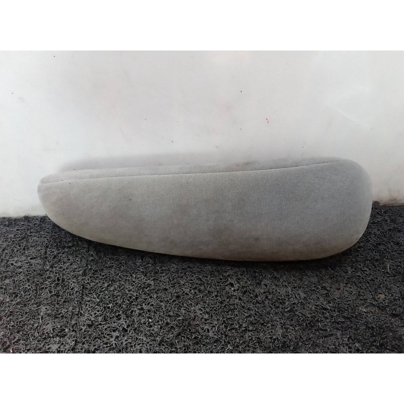 Recambio de apoyabrazos central para citroën c3 1.4 magic referencia OEM IAM   