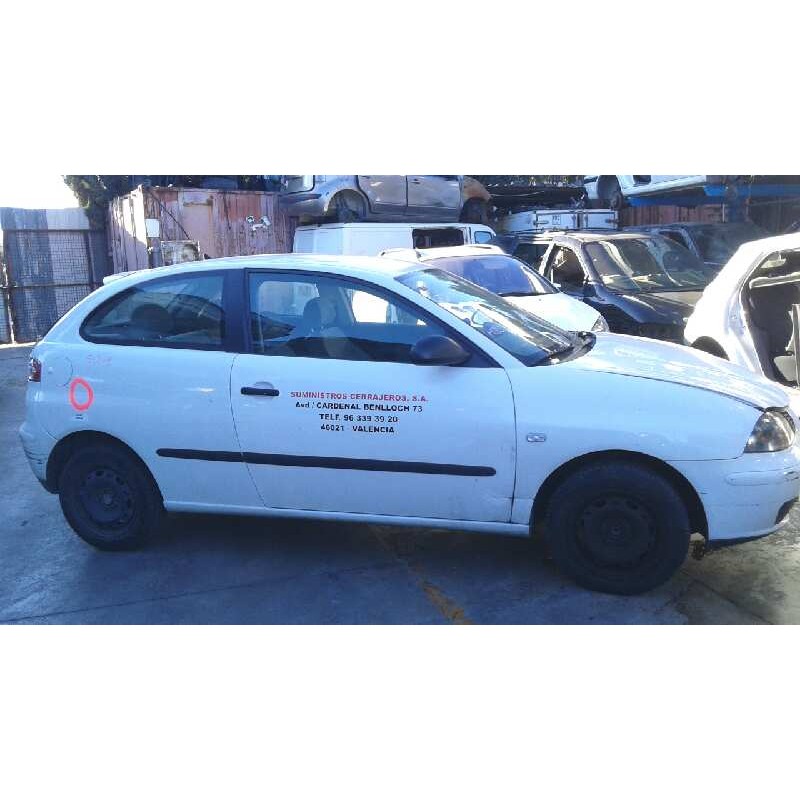 seat ibiza (6l1) del año 2003