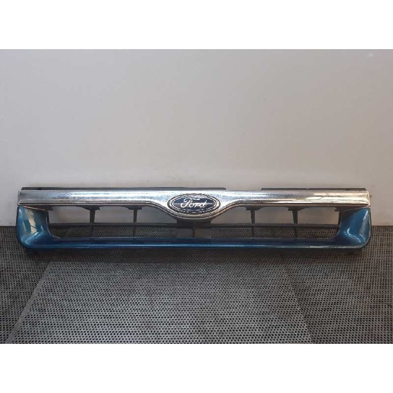 Recambio de rejilla delantera para ford maverick (ml) gls referencia OEM IAM 623100F100  