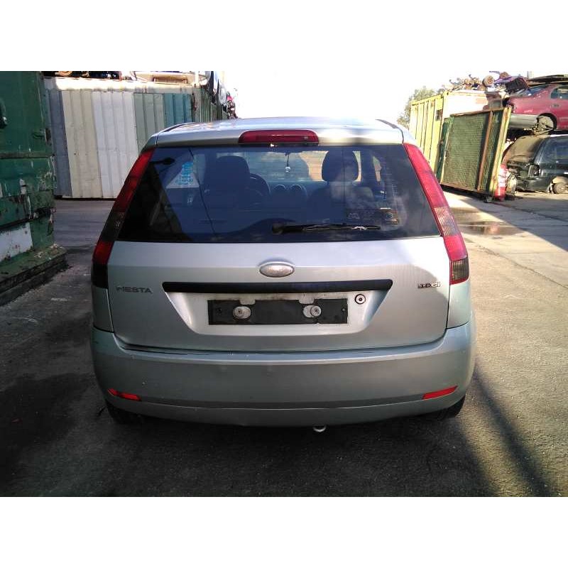 ford fiesta (cbk) del año 2004