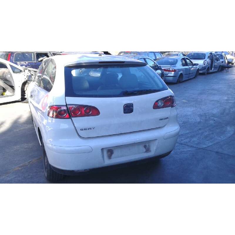 seat ibiza (6l1) del año 2003