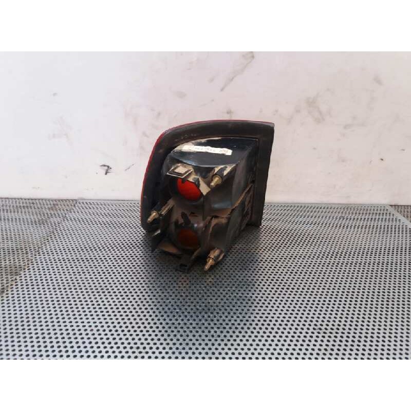 Recambio de piloto trasero derecho para seat toledo (1l) referencia OEM IAM  73894 2