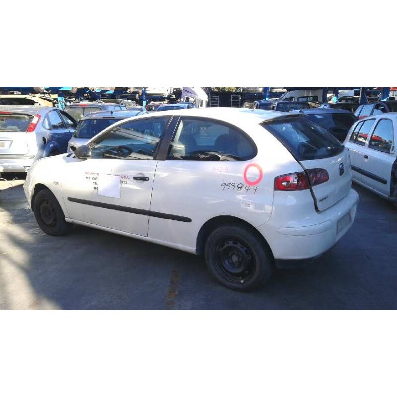 seat ibiza (6l1) del año 2003
