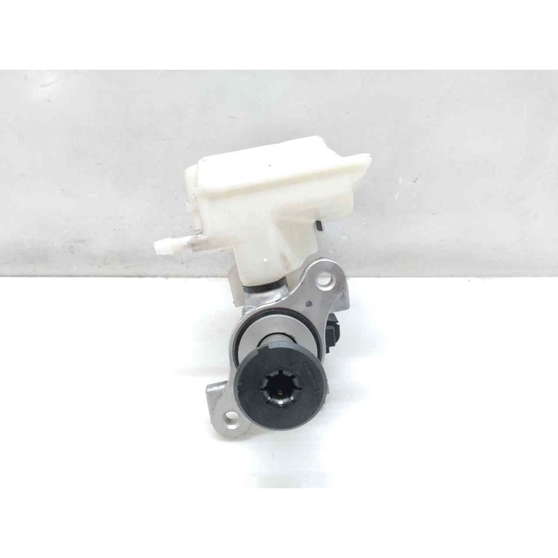 Recambio de bomba freno para seat arona xcellence edition referencia OEM IAM A002P442  TRW - Blanco 4