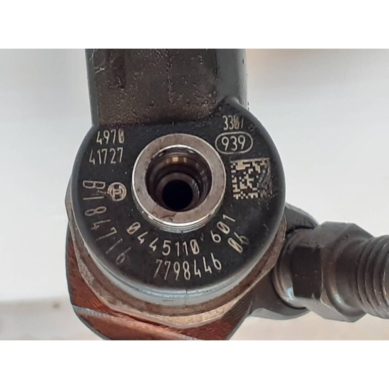 Recambio de inyector para bmw serie 3 lim. (f30) 318d referencia OEM IAM 0445110601  BOSCH - Gris 3