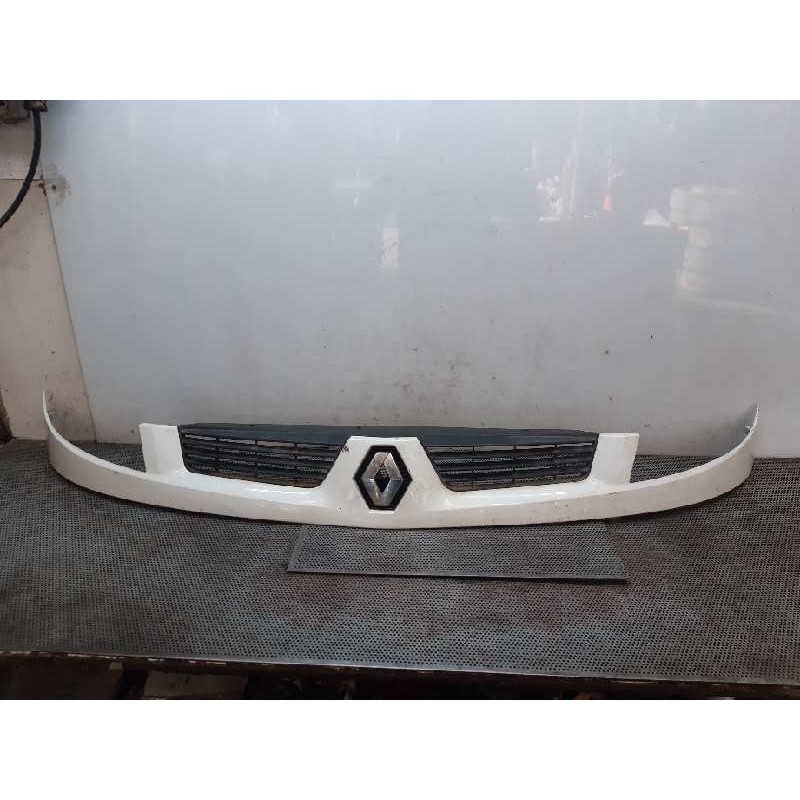 Recambio de rejilla delantera para renault kangoo (f/kc0) rt referencia OEM IAM   