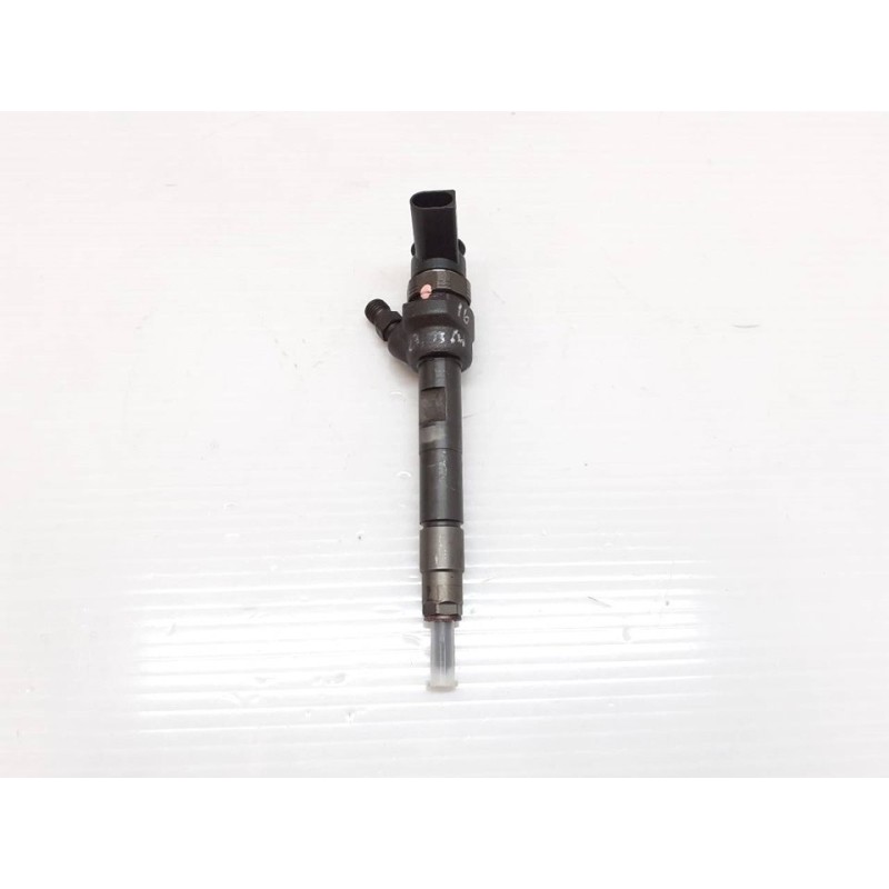 Recambio de inyector para bmw serie 3 lim. (f30) 318d referencia OEM IAM 0445110601  BOSCH