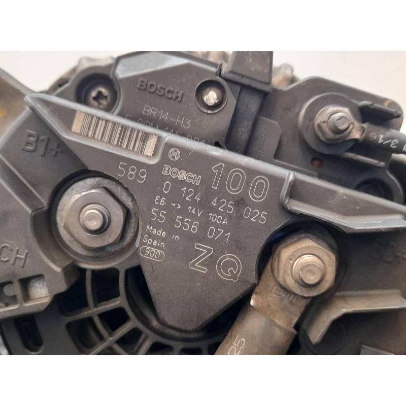 Recambio de alternador para opel astra gtc enjoy referencia OEM IAM 0124425025 55556071 BOSCH - Negro 6