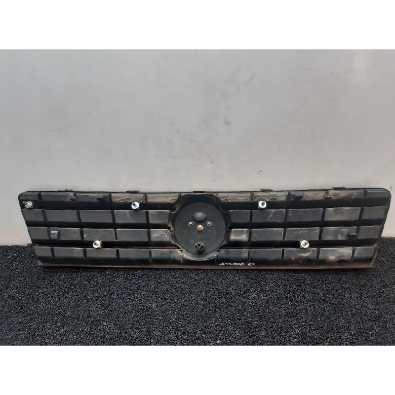 Recambio de rejilla delantera para fiat punto berlina (188) 1.3 jtd 70 multijet active referencia OEM IAM 2