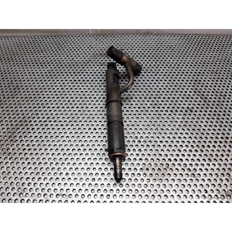 Recambio de inyector para nissan serie l 35.08 referencia OEM IAM KBAL85P48 46930 BOSCH