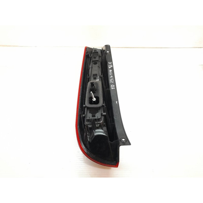 Recambio de piloto trasero derecho para ford fiesta (cbk) futura referencia OEM IAM - Blanco 3