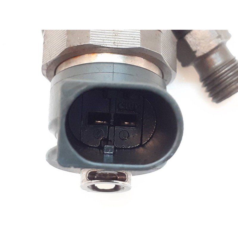 Recambio de inyector para bmw serie 3 lim. (f30) 318d referencia OEM IAM 0445110601  BOSCH - Gris 2