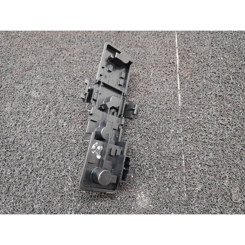 Recambio de portalamparas para citroën xsara picasso 2.0 hdi referencia OEM IAM 9631563980  VALEO 3