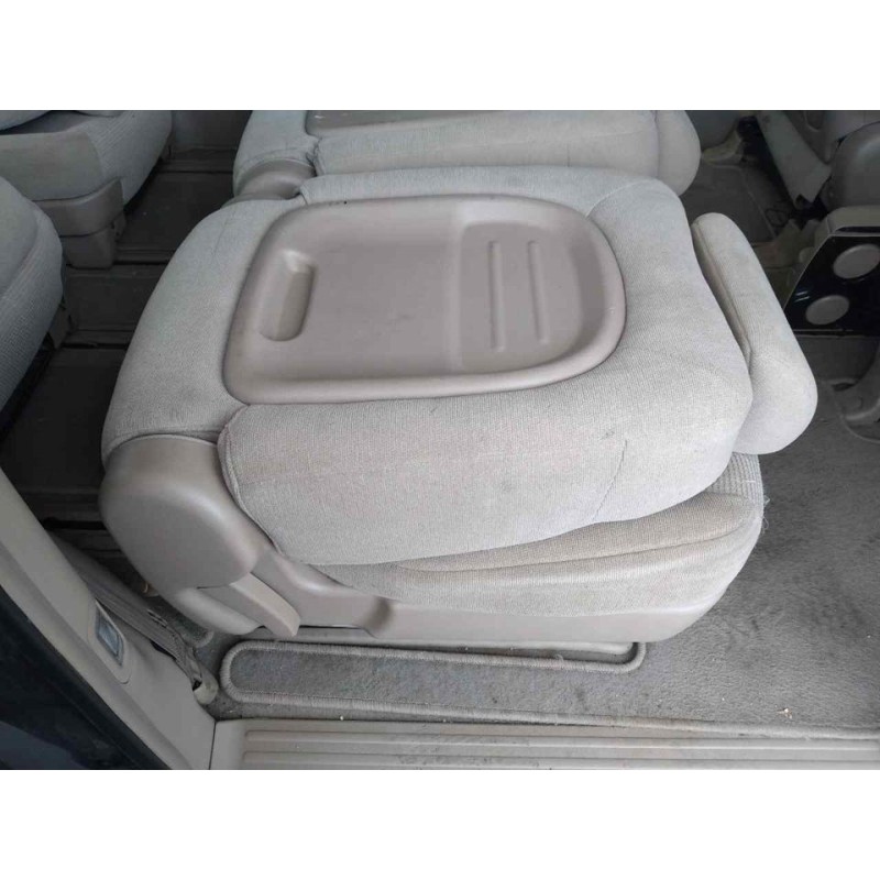 Recambio de asientos trasero derecho para kia carnival 2.9 crdi vgt active referencia OEM IAM - Negro 3