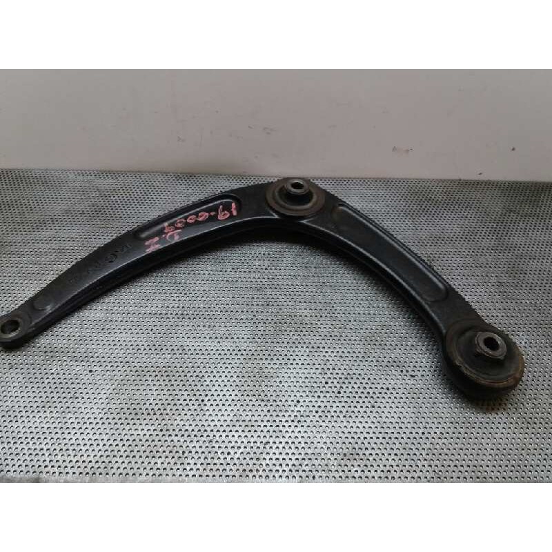 Recambio de brazo suspension inferior delantero izquierdo para citroën c4 coupe vtr plus referencia OEM IAM   