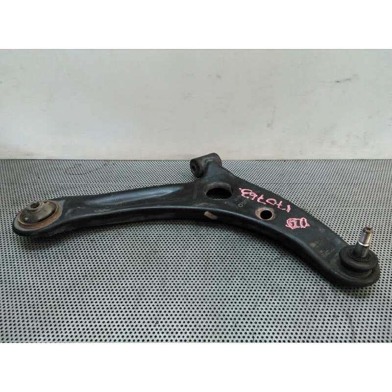 Recambio de brazo suspension inferior delantero derecho para mitsubishi colt berlina 3 (cz) 1.3 atlantis referencia OEM IAM   