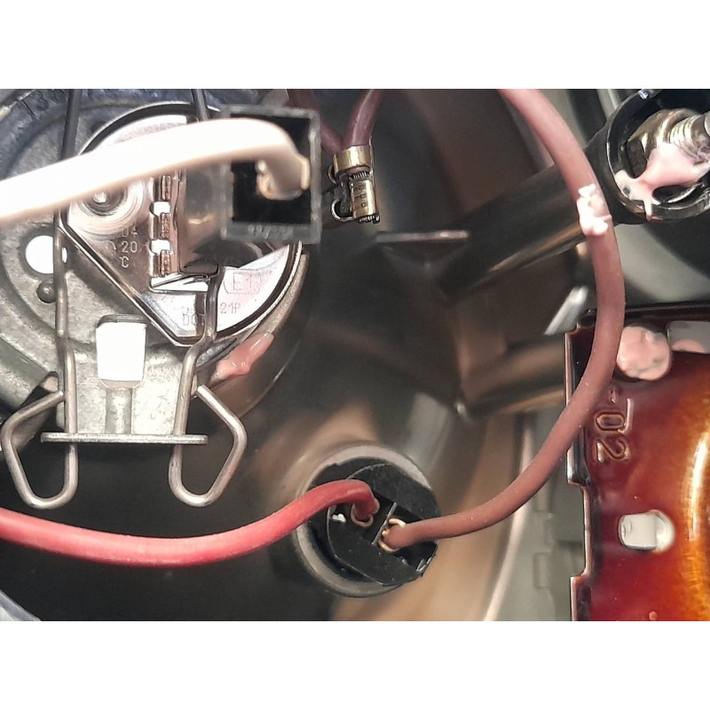 Recambio de faro derecho para audi a6 berlina (c4) 2.5 tdi referencia OEM IAM - Blanco 5