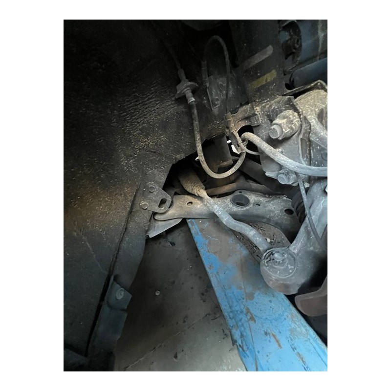 Recambio de brazo suspension inferior delantero derecho para toyota prius (nhw30) plug-in hybrid advance referencia OEM IAM   