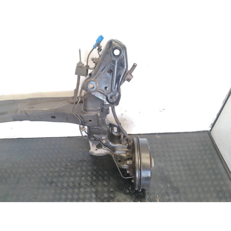 Recambio de puente trasero para citroën c3 attraction referencia OEM IAM - Blanco 4