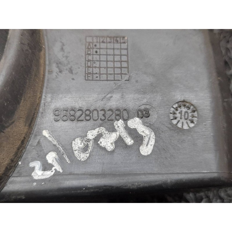 Recambio de tapa exterior combustible para peugeot 3008 premium referencia OEM IAM 9682803280 3
