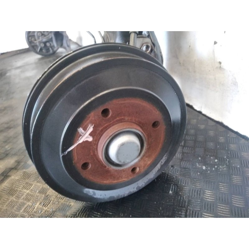 Recambio de puente trasero para citroën c3 attraction referencia OEM IAM - Blanco 5