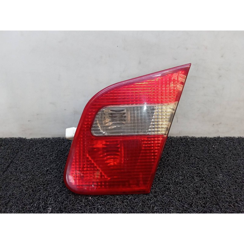 Recambio de piloto trasero derecho interior para mitsubishi carisma berlina 5 (da0) 1900 di-d comfort referencia OEM IAM