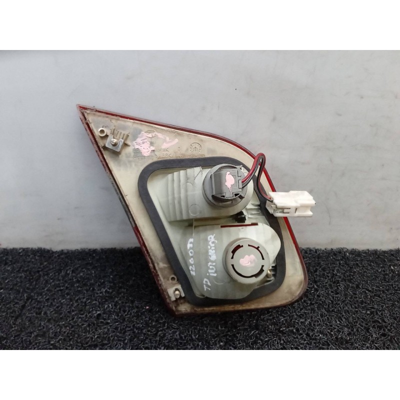 Recambio de piloto trasero derecho interior para mitsubishi carisma berlina 5 (da0) 1900 di-d comfort referencia OEM IAM 2