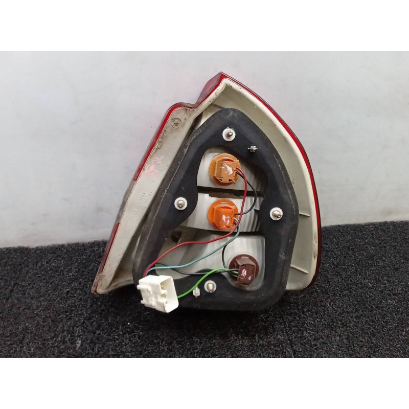 Recambio de piloto trasero izquierdo para mitsubishi carisma berlina 5 (da0) 1900 di-d comfort referencia OEM IAM 5