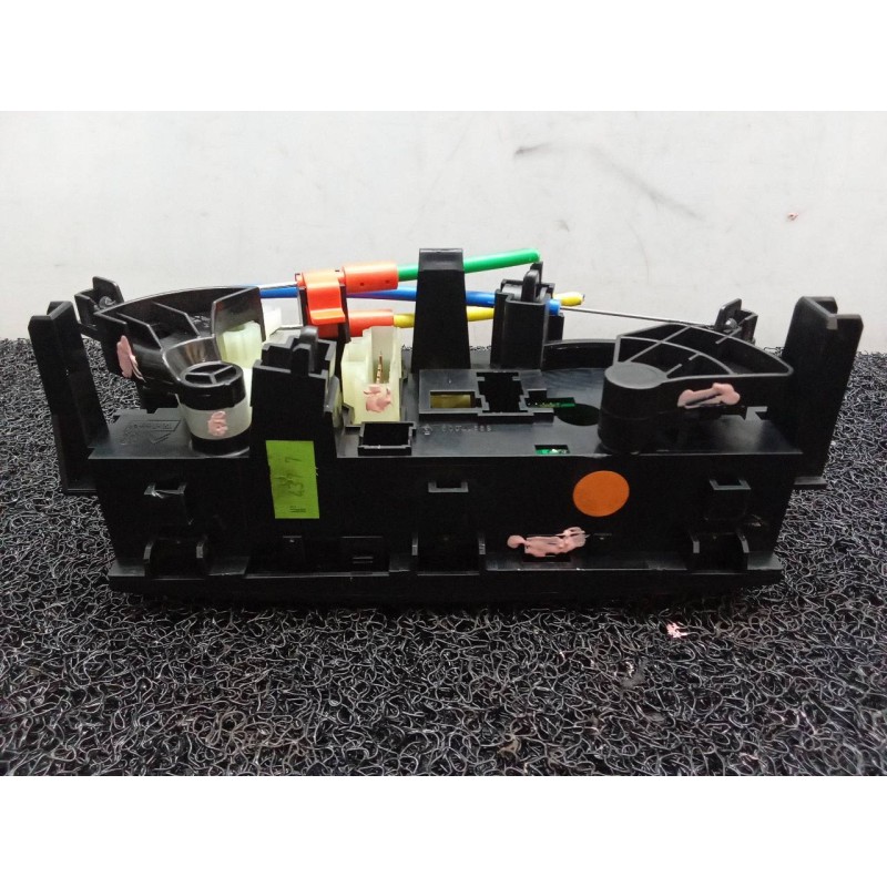 Recambio de mando calefaccion / aire acondicionado para peugeot 207 urban referencia OEM IAM 69910004 N102080F3 VALEO 4