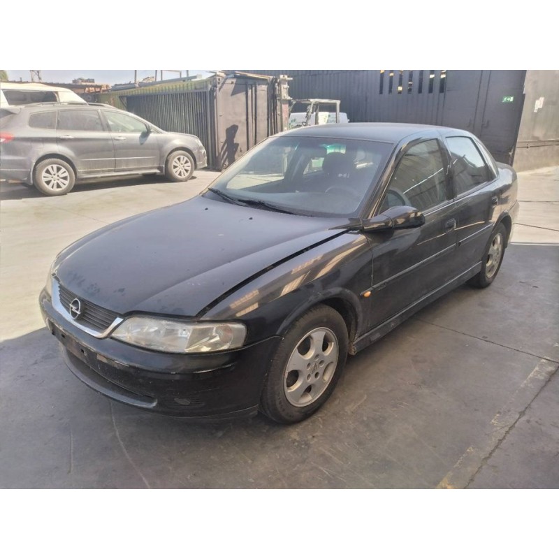 opel vectra b berlina del año 2014