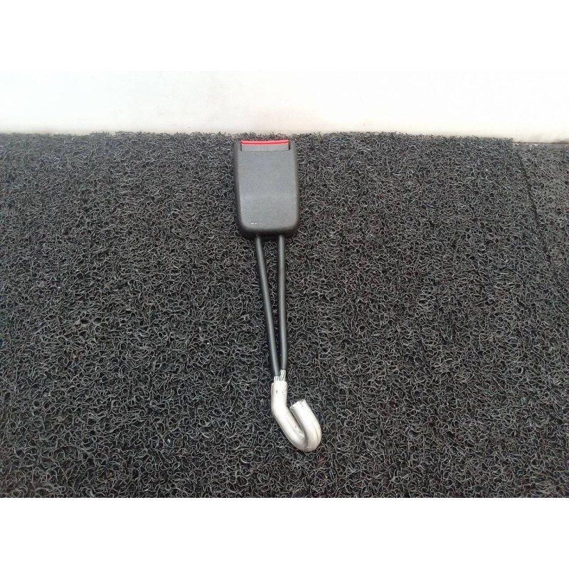 Recambio de enganche cinturon trasero derecho para seat leon (1m1) 1.9 tdi referencia OEM IAM   