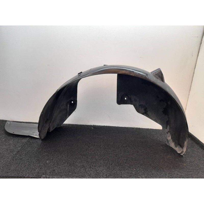Recambio de paso rueda plastico trasero derecho para peugeot 3008 premium referencia OEM IAM 9684637680  