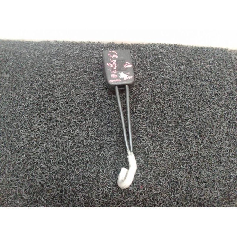 Recambio de enganche cinturon trasero derecho para seat leon (1m1) 1.9 tdi referencia OEM IAM - Azul 3