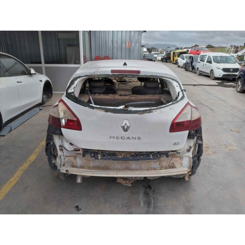renault megane iii berlina 5 p del año 2012