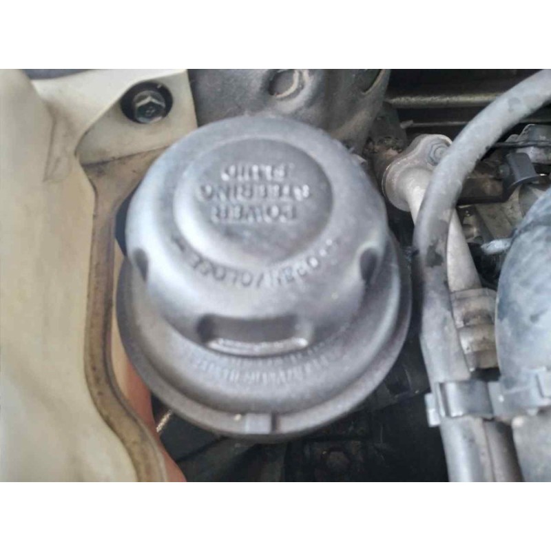 Recambio de deposito servo para kia carnival 2.9 crdi vgt active referencia OEM IAM   