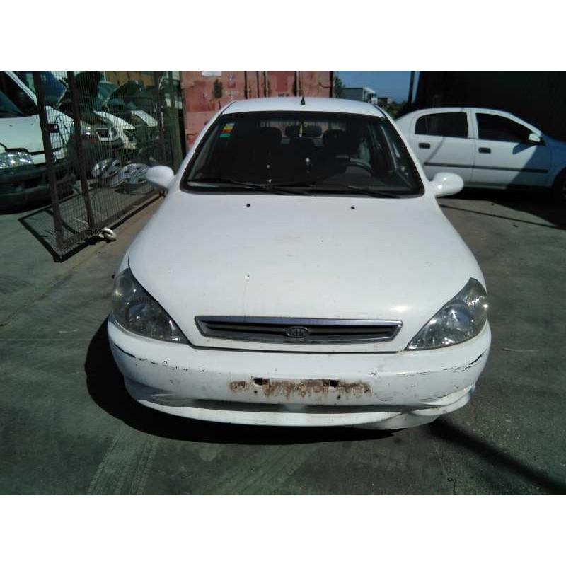 kia rio del año 2001