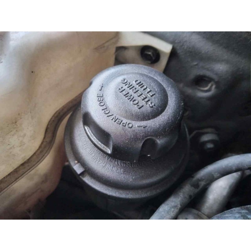 Recambio de deposito servo para kia carnival 2.9 crdi vgt active referencia OEM IAM - Negro 2